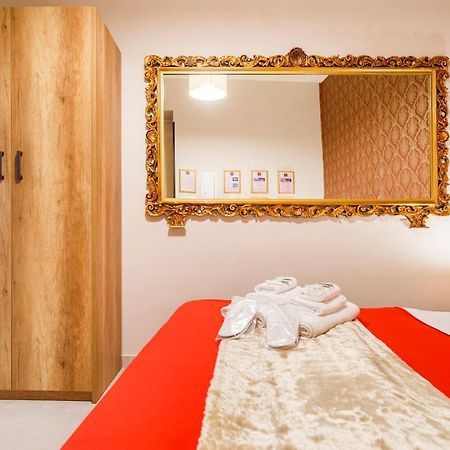 Spinacorona Room Naples Luaran gambar