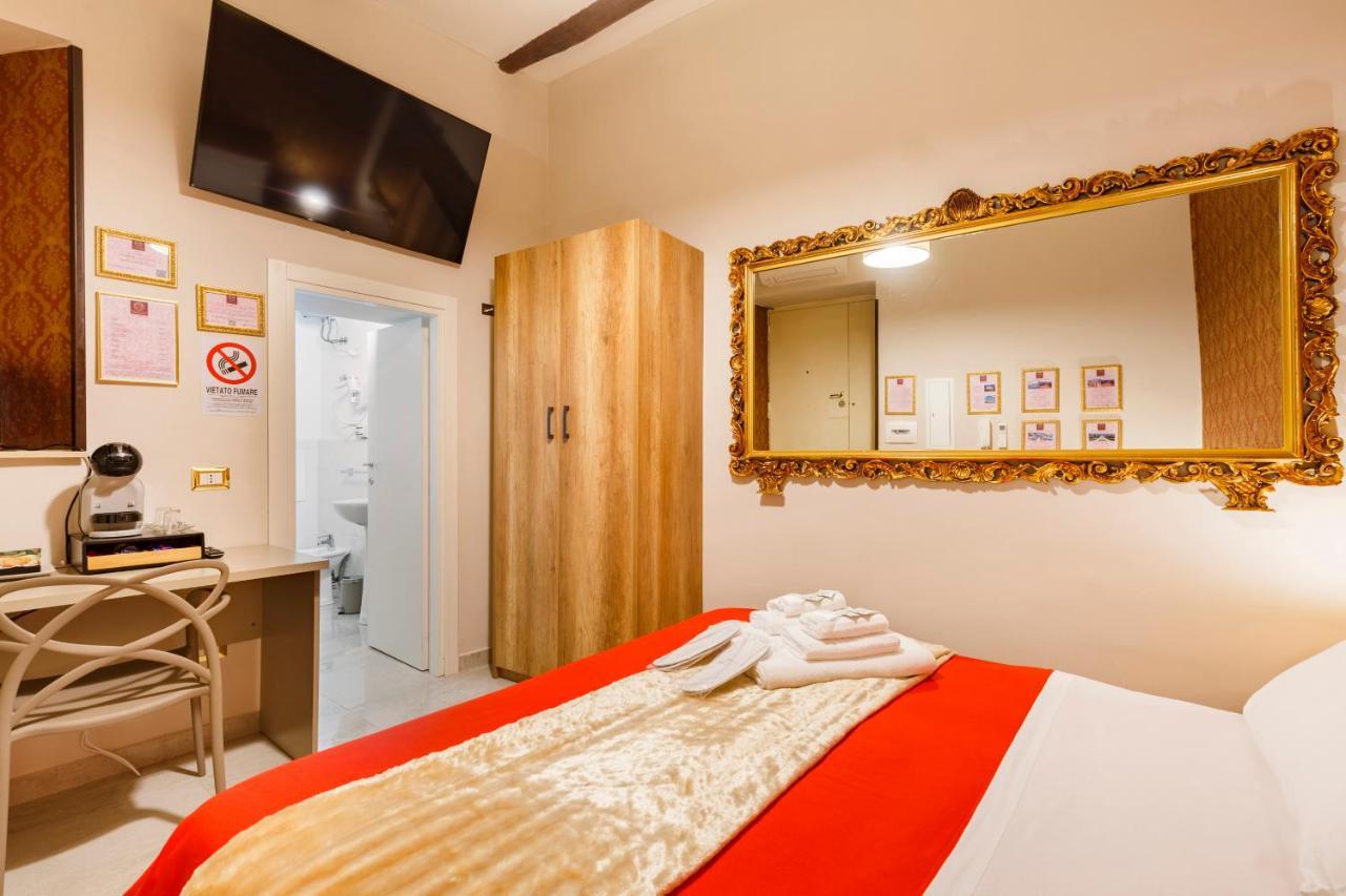 Spinacorona Room Naples Luaran gambar