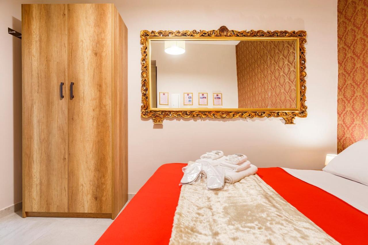 Spinacorona Room Naples Luaran gambar