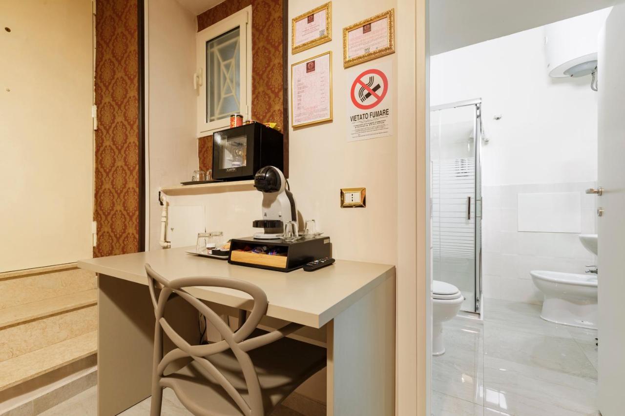 Spinacorona Room Naples Luaran gambar